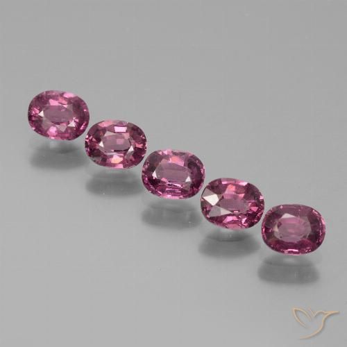 Shop natural 2.45ct Rose magenta profond Grenat rhodolite gems, ovale, from Tanzanie at GemSelect. In stock, global shipping!