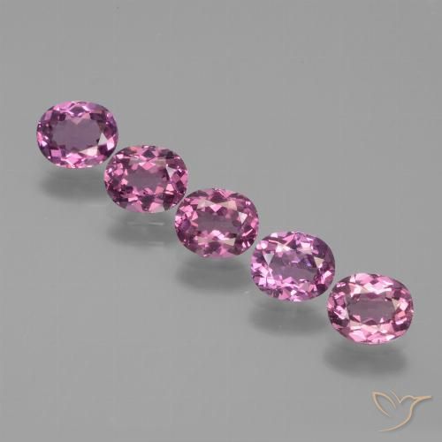 Shop natural 2.93ct Violet rougeâtre Grenat rhodolite gems, ovale, from Tanzanie at GemSelect. In stock, global shipping!