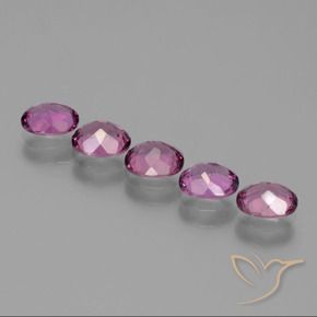 Shop natural 2.93ct Violet rougeâtre Grenat rhodolite gems, ovale, from Tanzanie at GemSelect. In stock, global shipping!