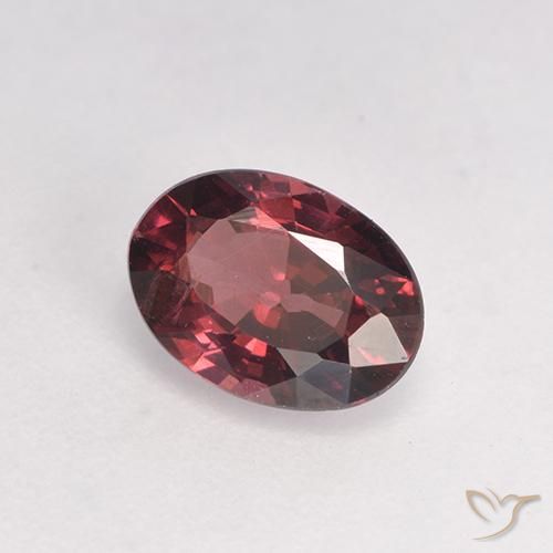 Grenat Rhodolite Ton rouge-violet naturelle ovale, 0.93 ct, VS