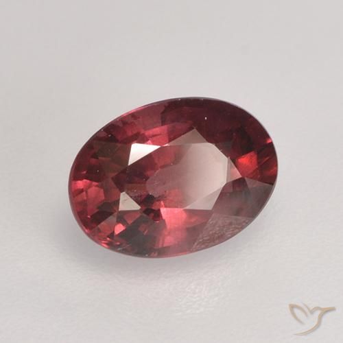 Grenat Rhodolite Pourpre-Rouge naturelle ovale, 1.07 ct, VS