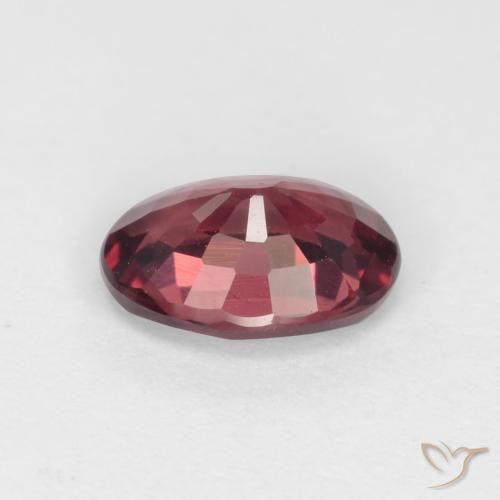 Grenat Rhodolite Rouge moyen naturelle ovale, 0.97 ct, VVS-VS