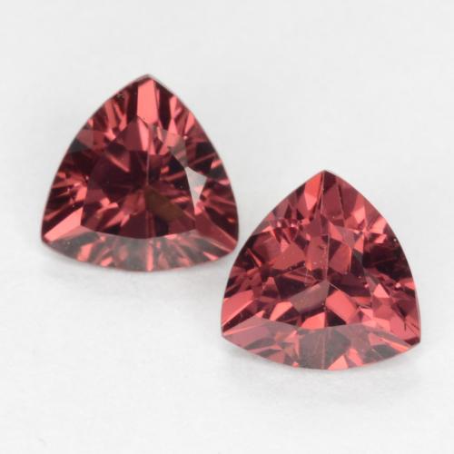 Achetez naturel 0,99ct rouge grenat rhodolite gems, trillion, en provenance mozambique chez gemselect. en stock, livraison internationale!