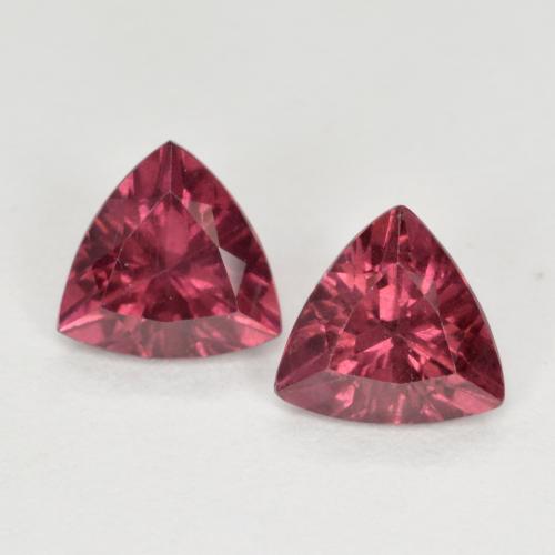 Achetez naturel 1.02ct Pourpre foncé Grenat Rhodolite gems, Trillion, En provenance Mozambique chez GemSelect. En stock, livraison internationale!