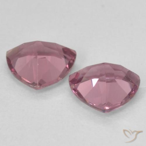Shop natural 1.06ct Light Merlot Red Grenat Rhodolite gems, Trillion, from Mozambique at GemSelect. In stock, global shipping!