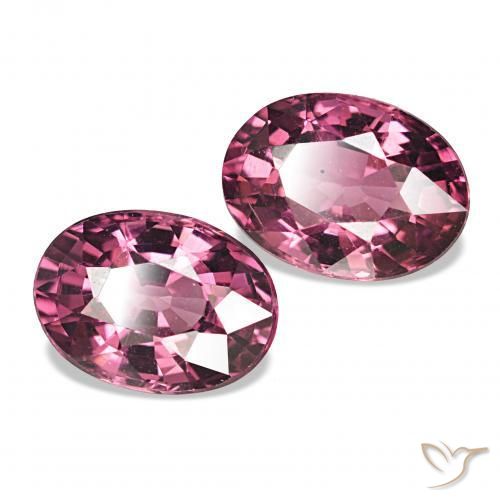 Shop natural 2.14ct Pourpre-Rouge Grenat Rhodolite gems, ovale, from Mozambique at GemSelect. In stock, global shipping!