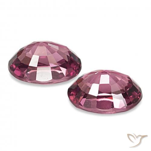 Shop natural 2.14ct Pourpre-Rouge Grenat Rhodolite gems, ovale, from Mozambique at GemSelect. In stock, global shipping!