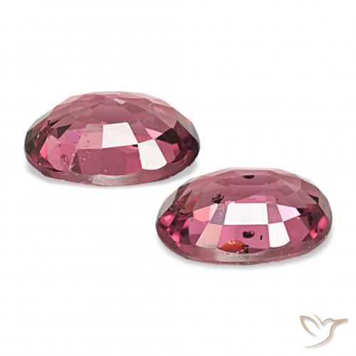 Shop natural 1.88ct Magenta profond Grenat Rhodolite gems, Coupe ovale, from Mozambique at GemSelect. In stock, global shipping!