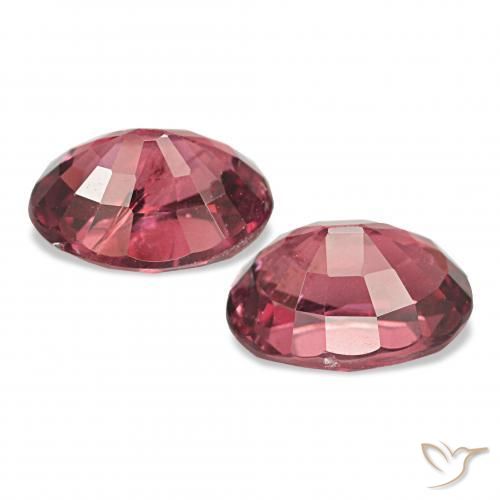 Shop natural 2.16ct Rouge cramoisi Grenat Rhodolite gems, Coupe ovale, from Mozambique at GemSelect. In stock, global shipping!