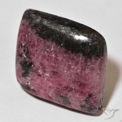Rhodonite Multicolore naturelle Fantaisie, 63.42 ct, Opaque