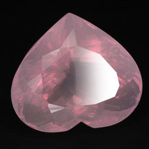Quartz rose rose naturelle transparent, 213,25 ct, transparent / translucide