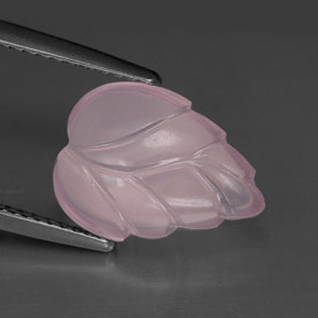 Quartz rose rose naturelle taille fleur, 3,74 ct, transparent