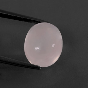 Quartz rose rose naturelle coupe ovale, 5,50 ct, transparent