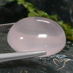 Quartz rose Rose léger naturelle ovale, 26.44 ct, Translucide