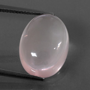 Quartz rose rose naturelle coupe ovale, 11,47 ct, transparent