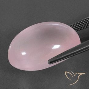 Quartz rose Rose naturelle ovale, 22.92 ct, Transparent