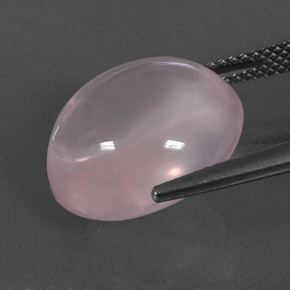 Quartz Rose Rose léger naturelle Coupe ovale, 12.54 ct, Transparent