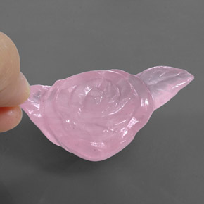 Quartz rose rose naturelle forme fantaisie, 146,40 ct, transparent