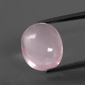 Quartz rose rose naturelle coupe ovale, 4,95 ct, transparent