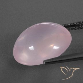 Quartz rose Rose clair naturelle ovale, 13.96 ct, Transparent / Translucide