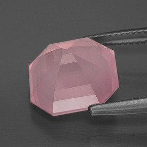 Quartz rose rose naturelle taille émeraude, 8,04 ct, transparent