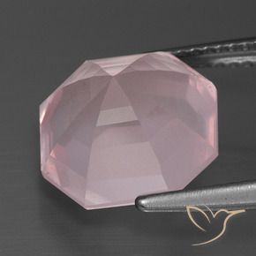 Quartz rose Rose léger naturelle Octogone / coupe Émeraude, 5.56 ct, Transparent