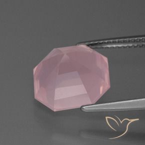 Quartz rose Rose naturelle Octogone / coupe Émeraude, 7.55 ct, Transparent