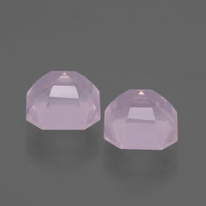 Achetez naturel 3.92ct Rose cerise léger Quartz Rose gems, Taille émeraude, En provenance Afrique du Sud chez GemSelect. En stock, livraison internationale!