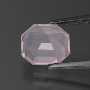 Quartz rose rose naturelle taille émeraude, 1,96 ct, transparent