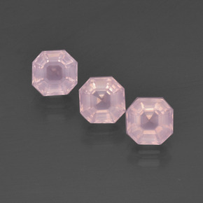 Achetez naturel 4.33ct Rose clair Quartz Rose gems, Taille émeraude, En provenance Afrique du Sud chez GemSelect. En stock, livraison internationale!