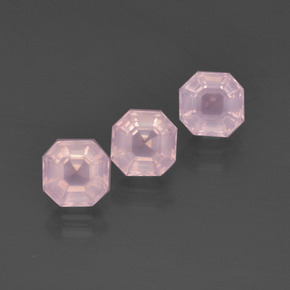 Achetez naturel 4.33ct Rose clair Quartz Rose gems, Taille émeraude, En provenance Afrique du Sud chez GemSelect. En stock, livraison internationale!