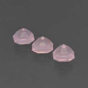 Achetez naturel 4.33ct Rose clair Quartz Rose gems, Taille émeraude, En provenance Afrique du Sud chez GemSelect. En stock, livraison internationale!