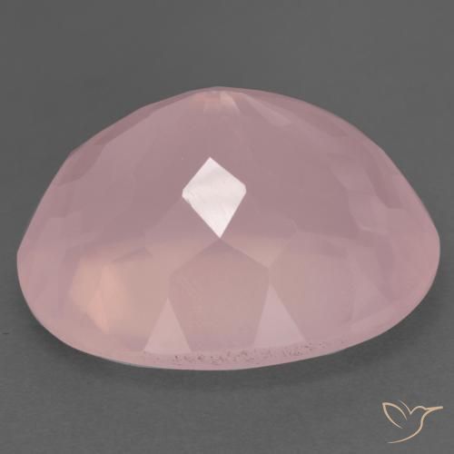 Quartz rose Rose moyen naturelle ovale, 22.53 ct, Transparent