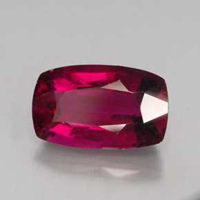Tourmaline rubellite Rose Rouge naturelle Coupe coussin, 4.40 ct, VS-SI