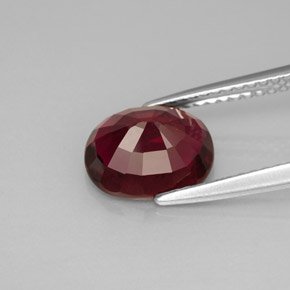 Tourmaline rubellite rouge naturelle coupe ovale, 2,05 ct, VS-SI