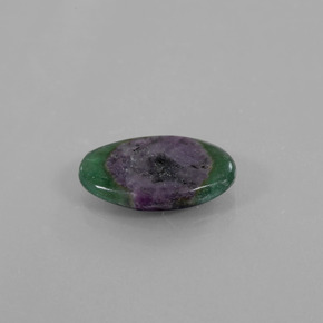 Rubis dans fuchsite bicolore naturelle coupe ovale, 3,14 ct, translucide