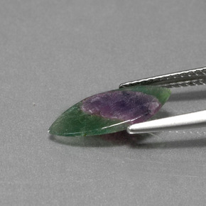 Rubis dans fuchsite bicolore naturelle marquise, 1,30 ct, translucide