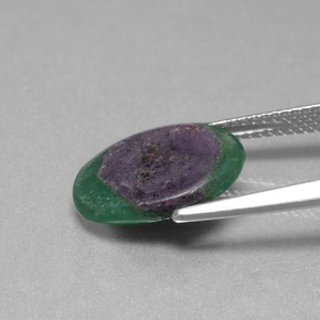 Rubis en Fuchsite Bicolore naturelle Coupe ovale, 4.50 ct, Translucide