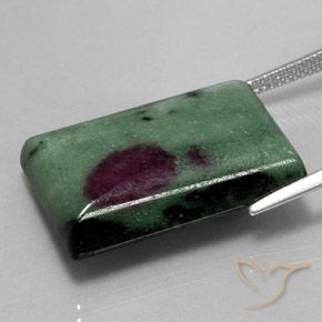 Rubis-Zoisite Multicolore naturelle Baquette, 33.94 ct, Opaque