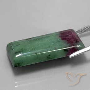 Rubis-Zoisite Multicolore naturelle Baquette, 29.97 ct, Opaque