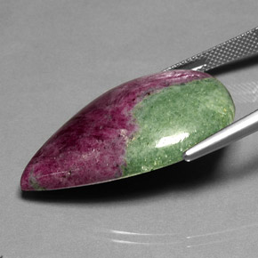 Rubis zoïsite multicolore naturelle en forme de poire, 44,82 ct, opaque