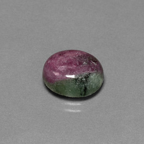 Rubis zoïsite multicolore naturelle coupe ovale, 6,28 ct, opaque