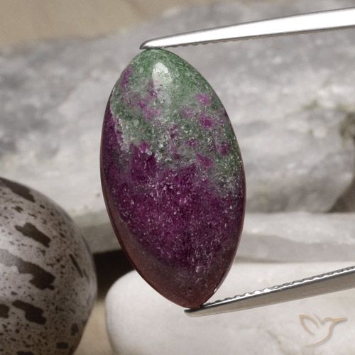 14.59ct Naturel Multicolore Rubis-Zoisite, Marquise, Opaque