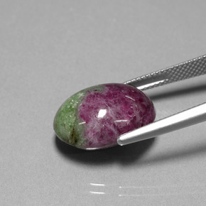 Rubis zoïsite multicolore naturelle coupe ovale, 16,74 ct, opaque