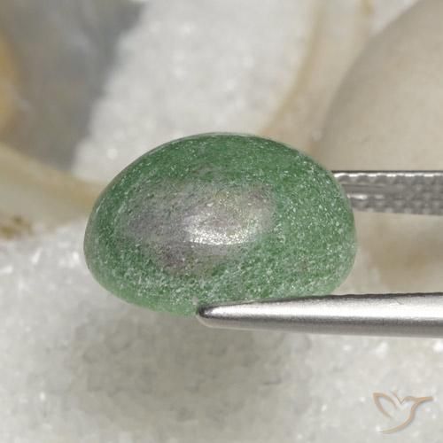 Rubis-Zoisite Vert moyen naturelle ovale, 7.26 ct, Opaque