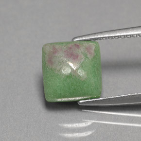 Rubis zoïsite multicolore naturelle carré, 3,05 ct, opaque