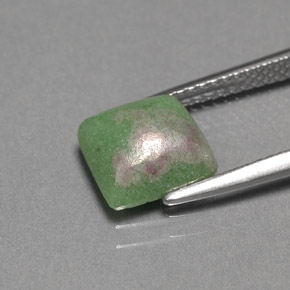 Rubis zoïsite multicolore naturelle carré, 3,05 ct, opaque