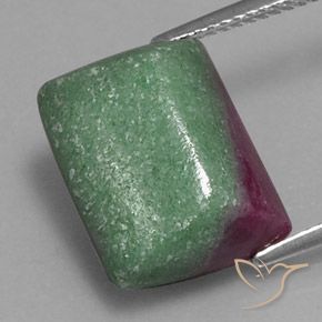 14.07ct Naturel Multicolore Rubis-Zoisite, Baquette, Opaque