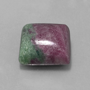 Rubis-Zoisite Multicolore naturelle Carré, 10.70 ct, Opaque