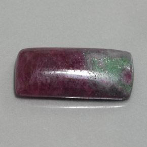 Rubis zoïsite multicolore naturelle baguette, 14,27 ct, opaque